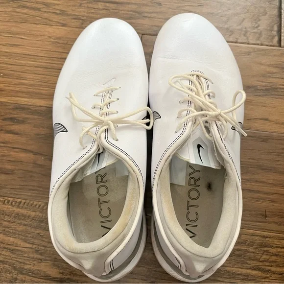 Nike Golf Shoes - Picture 7 of 10